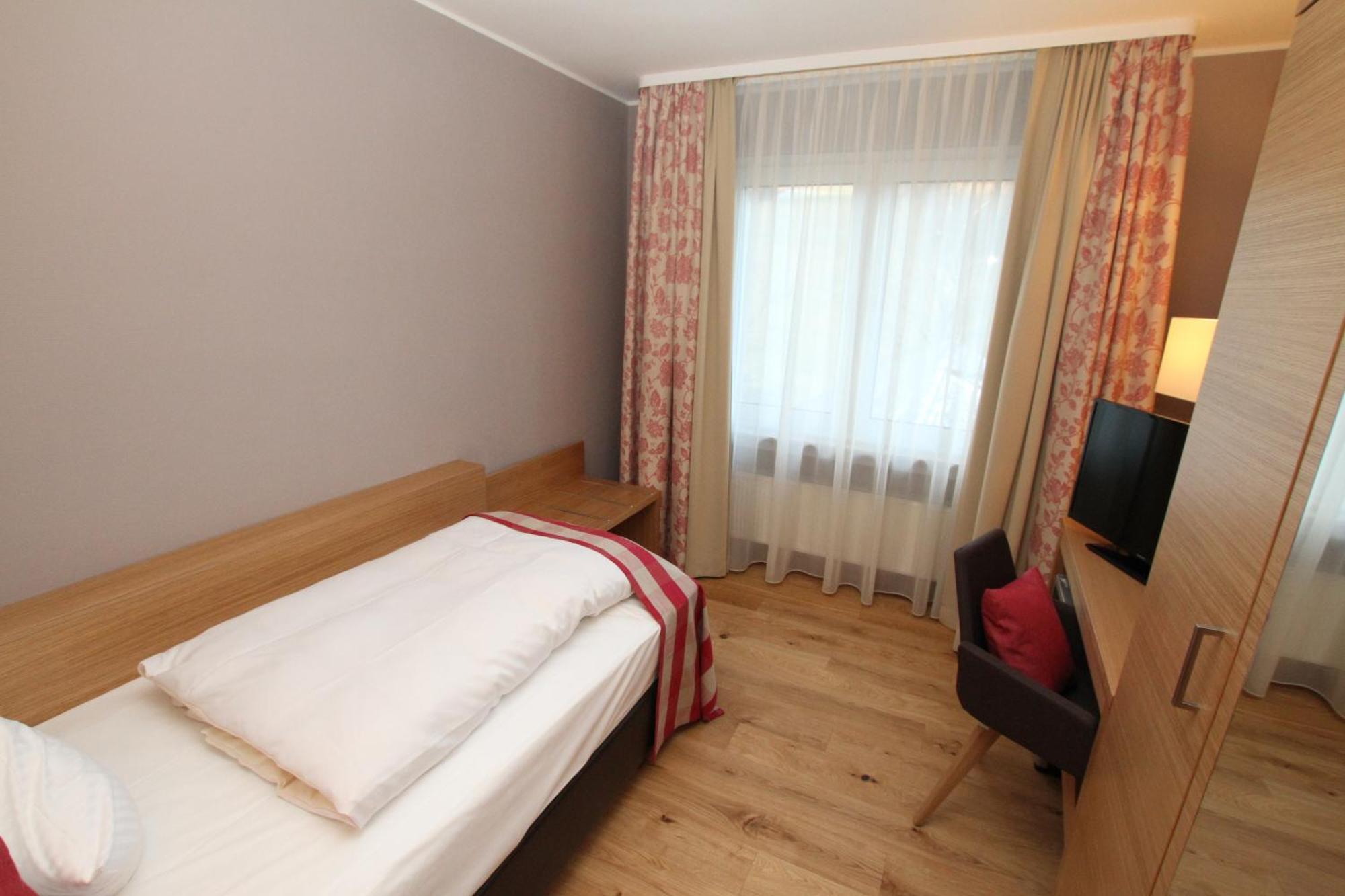 Hotel Rimberg Schmallenberg Quarto foto